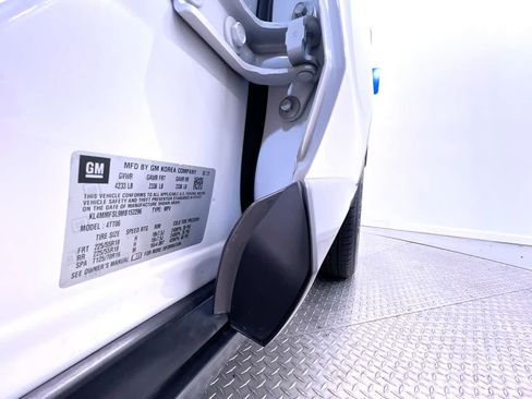 Used 2021 Buick Encore GX Essence FWD image 43