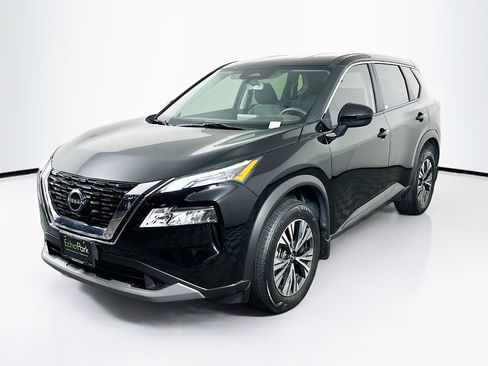 Used 2023 Nissan Rogue SV FWD image 3