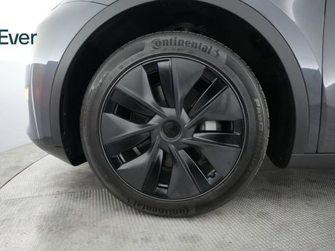 Used 2025 Tesla Model Y Long Range RWD image 19