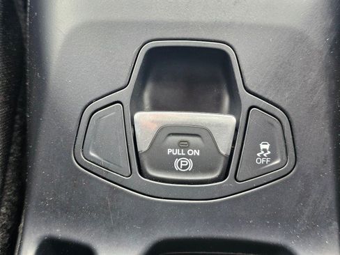 Used 2020 Jeep Renegade Sport w/ Sport Appearance Group AWD/4WD image 36