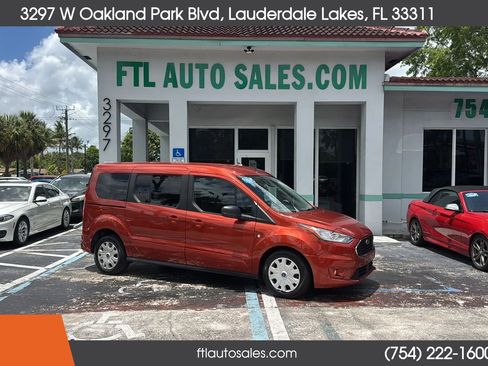 Used 2021 Ford Transit Connect XLT FWD image 12