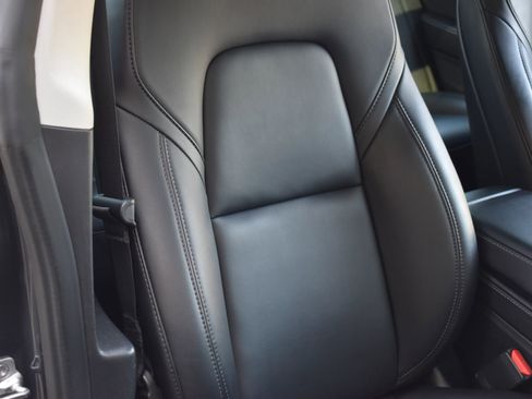 Used 2023 Tesla Model 3 Standard Range image 16