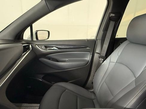Used 2023 Buick Enclave Essence w/ Experience Buick Package image 20