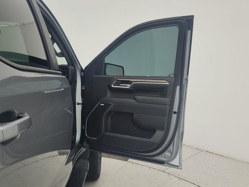 Used 2025 Chevrolet Silverado 1500 RST w/ Convenience Package II AWD/4WD image 25