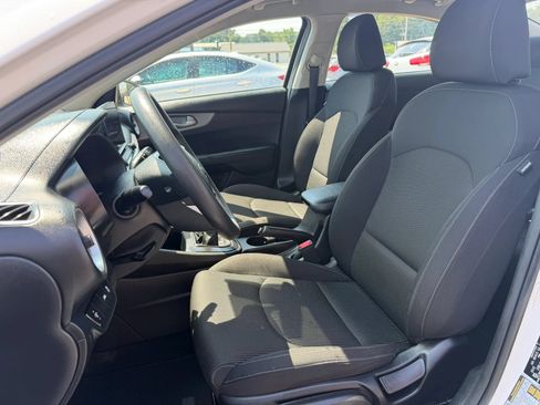Used 2021 Kia Forte Sedan FWD image 10
