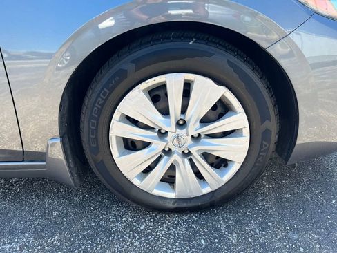 Used 2021 Nissan Sentra S FWD image 29