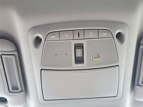 Used 2023 Nissan Armada SL w/ Captain's Chairs Package image 31