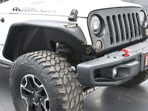 Used 2017 Jeep Wrangler Unlimited Rubicon AWD/4WD image 16