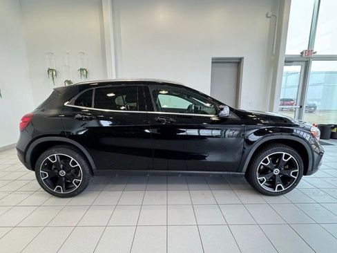 Used 2019 Mercedes-Benz GLA 250 4MATIC image 38