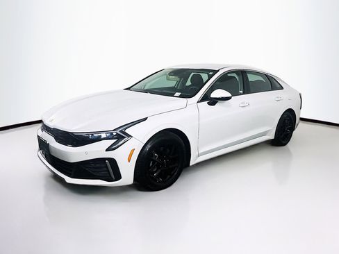 Used 2025 Kia K5 LXS image 3