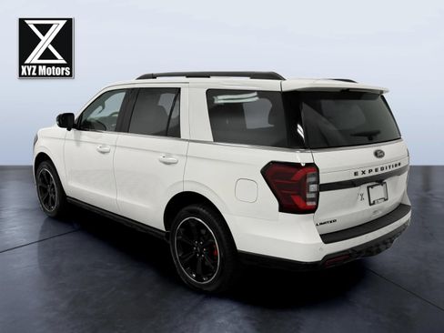 Used 2023 Ford Expedition Limited AWD/4WD image 4