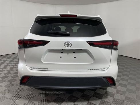 New 2026 Toyota Highlander Limited AWD/4WD image 6