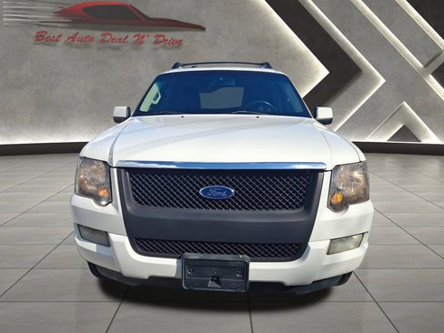 Used 2010 Ford Explorer Sport Trac Limited image 2