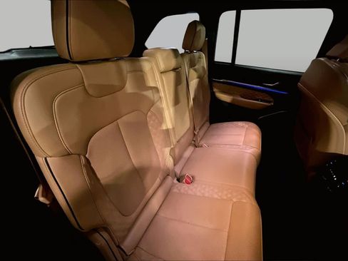 Used 2023 Jeep Grand Cherokee Summit w/ Adv Protech Group IV AWD/4WD image 19