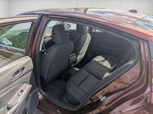 Used 2024 Nissan Altima 2.5 SV FWD image 26