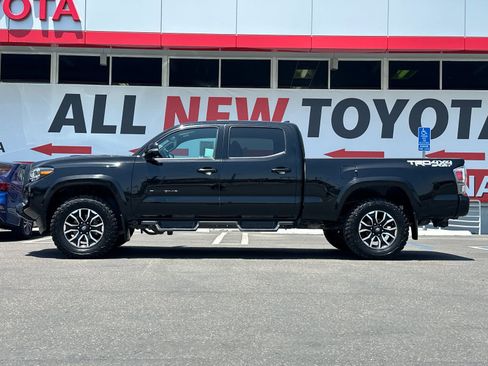 Used 2023 Toyota Tacoma TRD Sport w/ Advanced Technology Package AWD/4WD image 2
