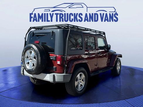 Used 2008 Jeep Wrangler Unlimited Sahara w/ Dual Top Group AWD/4WD image 4