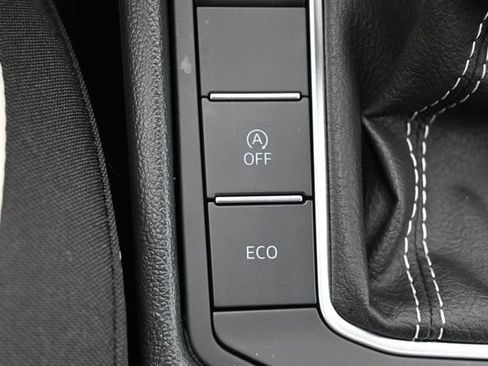 Used 2025 Volkswagen Jetta Sport FWD image 23