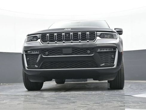 Used 2026 Jeep Grand Cherokee Limited w/ Luxury Tech Group II AWD/4WD image 57