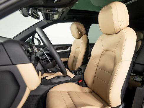 New 2026 Porsche Cayenne image 5