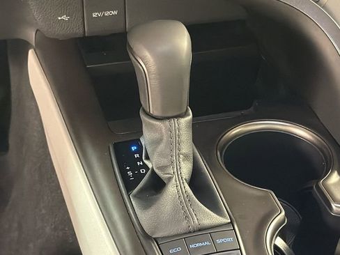 Used 2024 Toyota Camry XSE w/ Navigation Package image 21