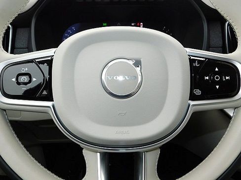 New 2026 Volvo XC90 B6 Ultra w/ Protection Package image 23