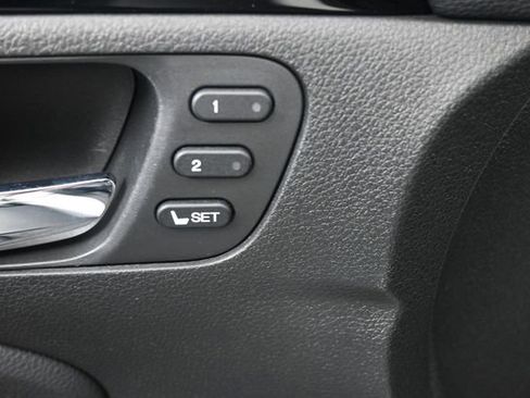 Used 2017 Honda Pilot Touring image 20