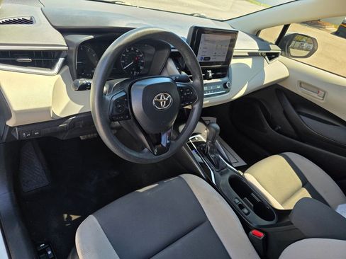 Used 2023 Toyota Corolla LE image 7