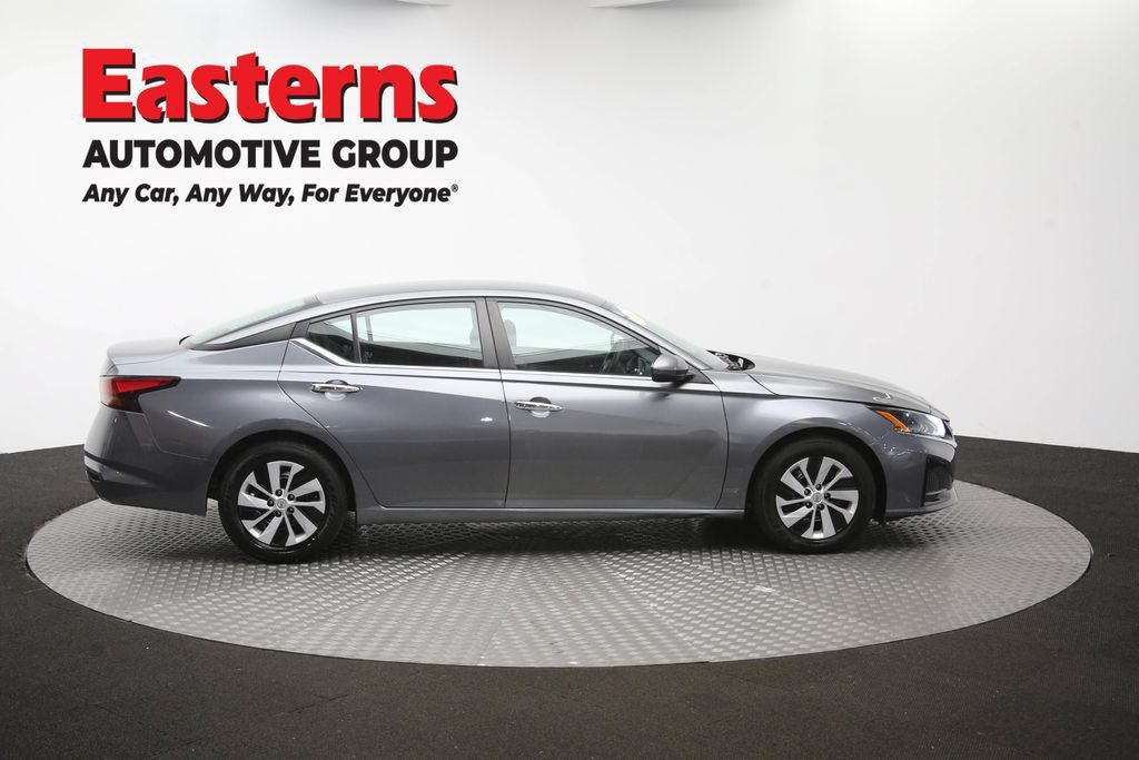 Used 2023 Nissan Altima 2.5 S FWD image 43