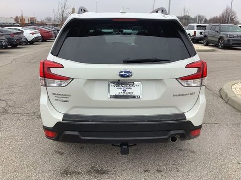 Used 2022 Subaru Forester Limited image 6