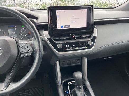 Used 2024 Toyota Corolla Cross AWD Hybrid image 18