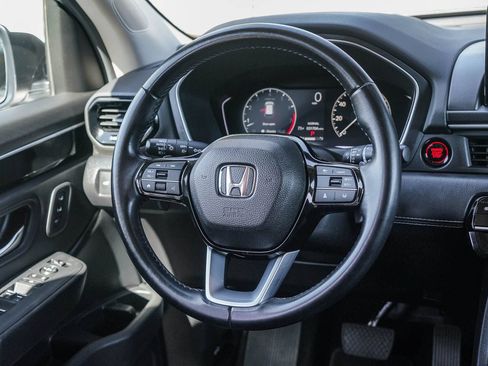 Used 2025 Honda Pilot EX-L image 16
