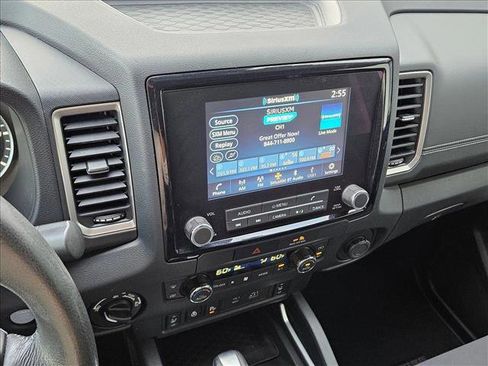 Used 2022 Nissan Frontier SV image 13
