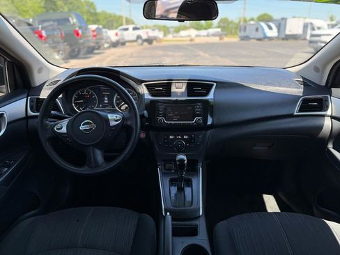 Used 2018 Nissan Sentra SV FWD image 17