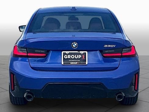 Used 2026 BMW 330i Sedan w/ M Sport Package RWD image 4