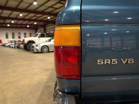 Used 1991 Toyota 4Runner SR5 AWD/4WD image 38