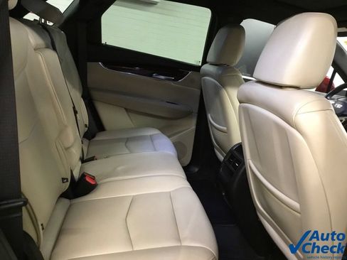 Used 2019 Cadillac XT5 Luxury AWD/4WD image 35