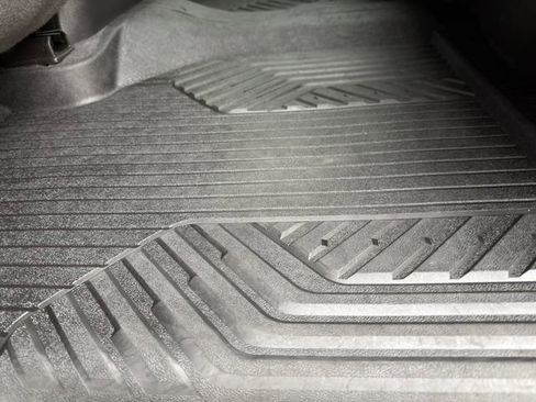 Used 2020 GMC Sierra 1500 AT4 w/ AT4 Premium Package image 28