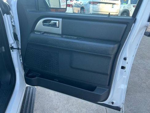 Used 2017 Ford Expedition EL Limited image 18