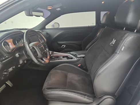 Used 2022 Dodge Challenger R/T Scat Pack w/ Plus Package RWD image 20