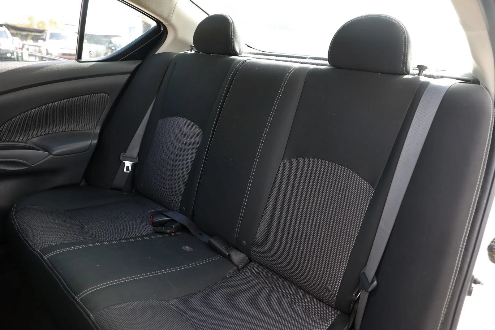Used 2018 Nissan Versa SV FWD image 18
