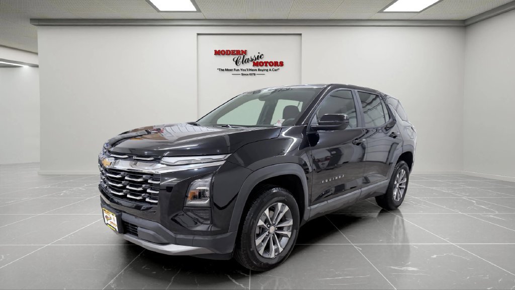 Used 2026 Chevrolet Equinox LT AWD/4WD image 3