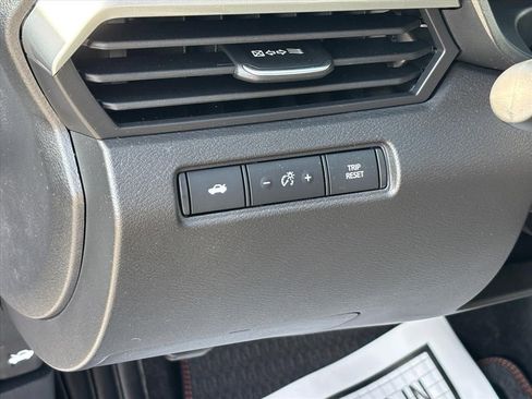 Used 2024 Nissan Altima 2.5 SR image 7