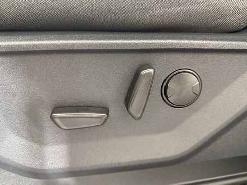 Used 2022 Ford F150 XLT w/ Equipment Group 302A High image 19