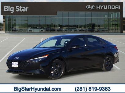 Used 2023 Hyundai Elantra SEL w/ Cargo Package