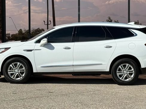 Used 2018 Buick Enclave Essence FWD image 4