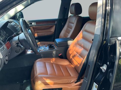 Used 2006 Volkswagen Touareg V8 AWD/4WD image 13
