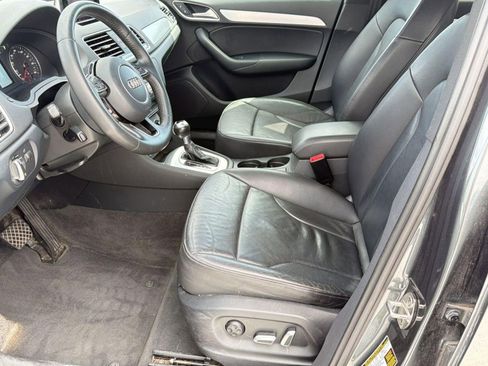 Used 2018 Audi Q3 2.0T Premium Plus w/ Premium Plus Package FWD image 5