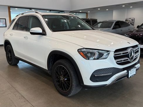 Used 2020 Mercedes-Benz GLE 350 4MATIC w/ Premium Package image 2