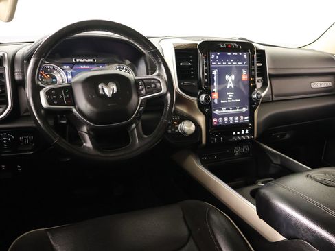 Used 2019 RAM 1500 Laramie AWD/4WD image 2